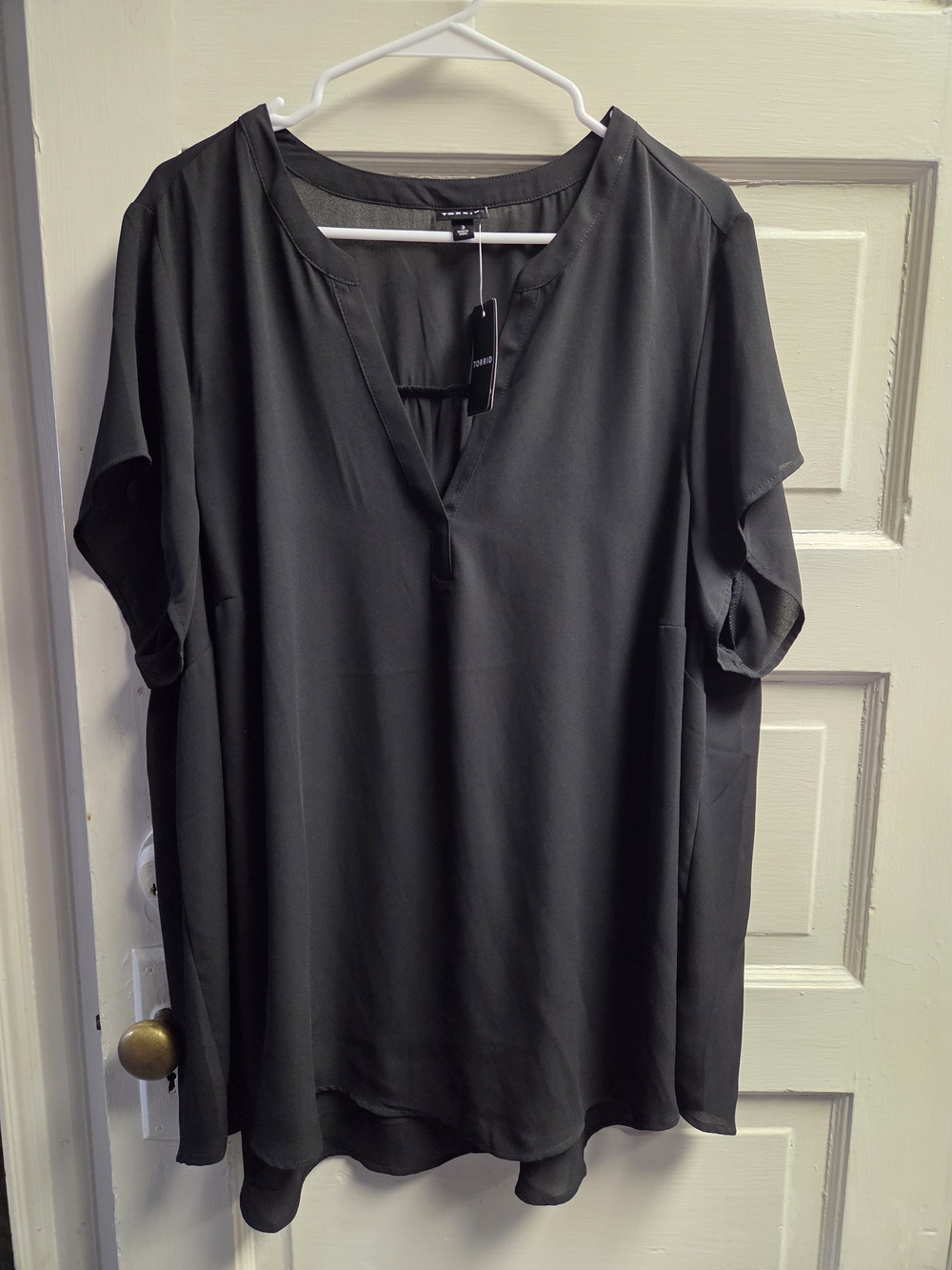 torrid Black V-Neck Short Sleeve Blouse